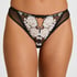 Thong Lindi, Black