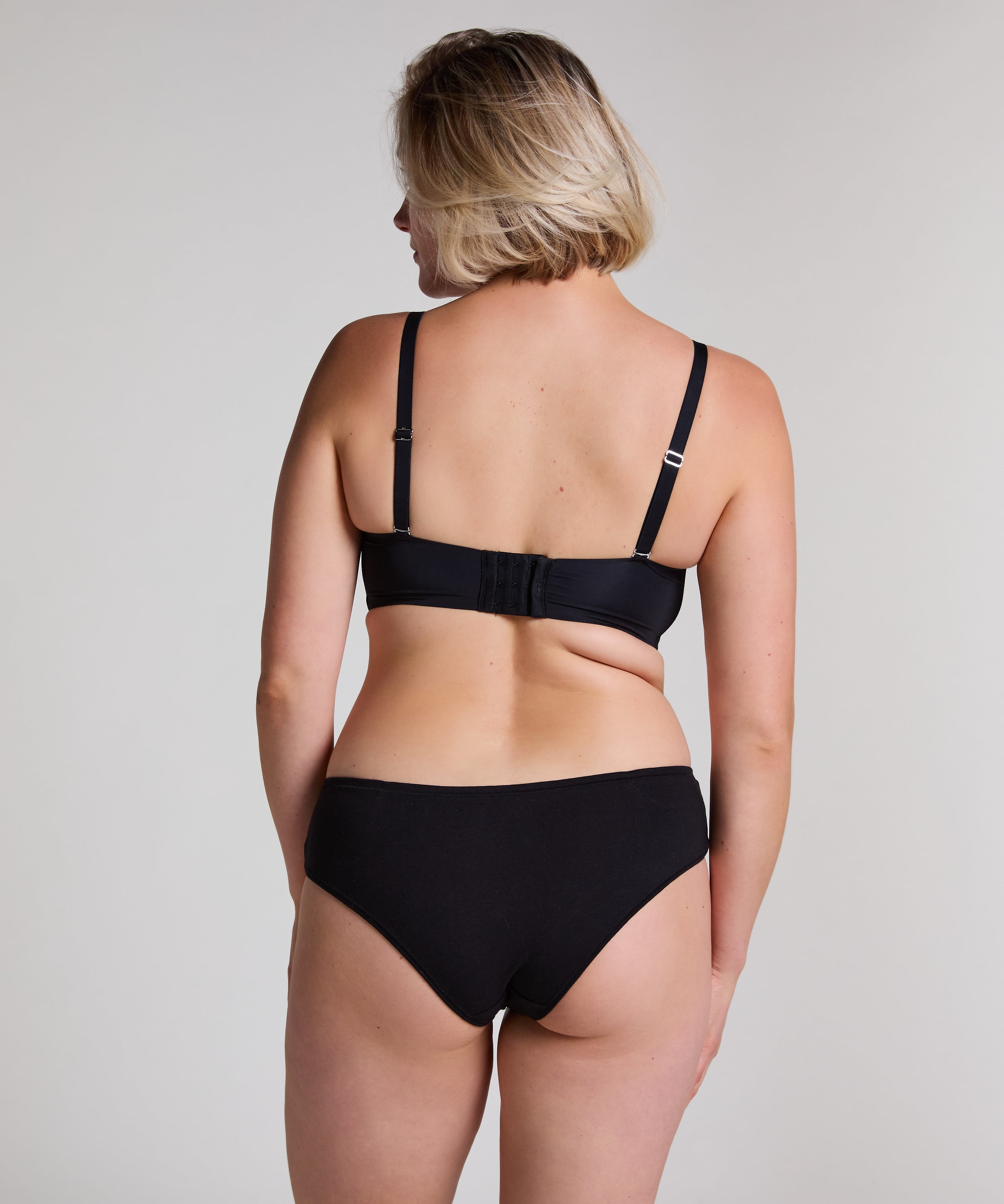 Smooth Padded Underwired Strapless Push-Up Bra, Black, main