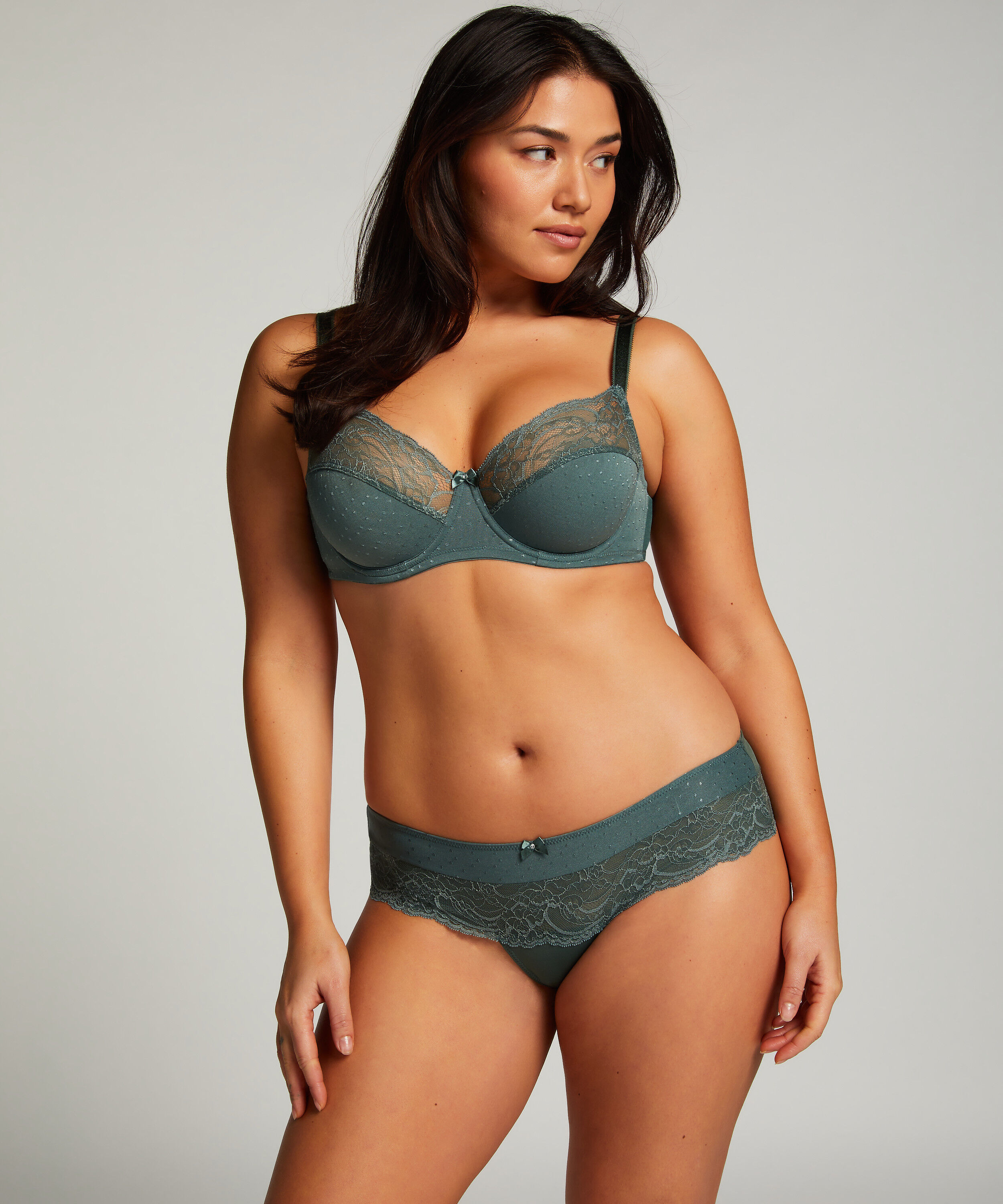 Sophie Thong Short, Green