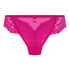 Daisy Thong, Pink