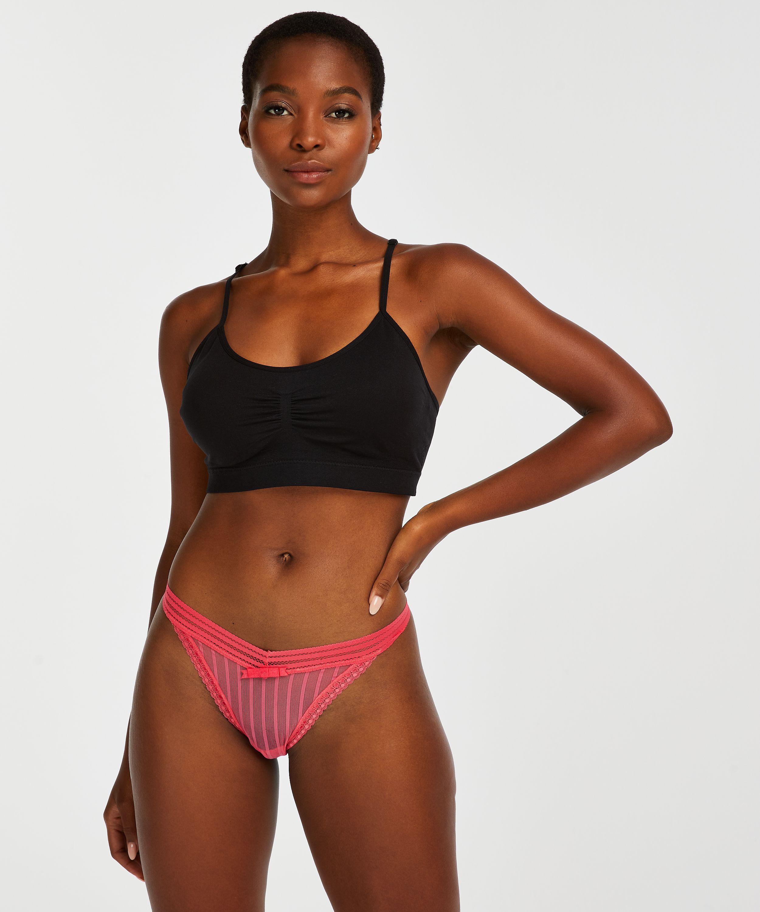 Kira Low Thong, Red, main