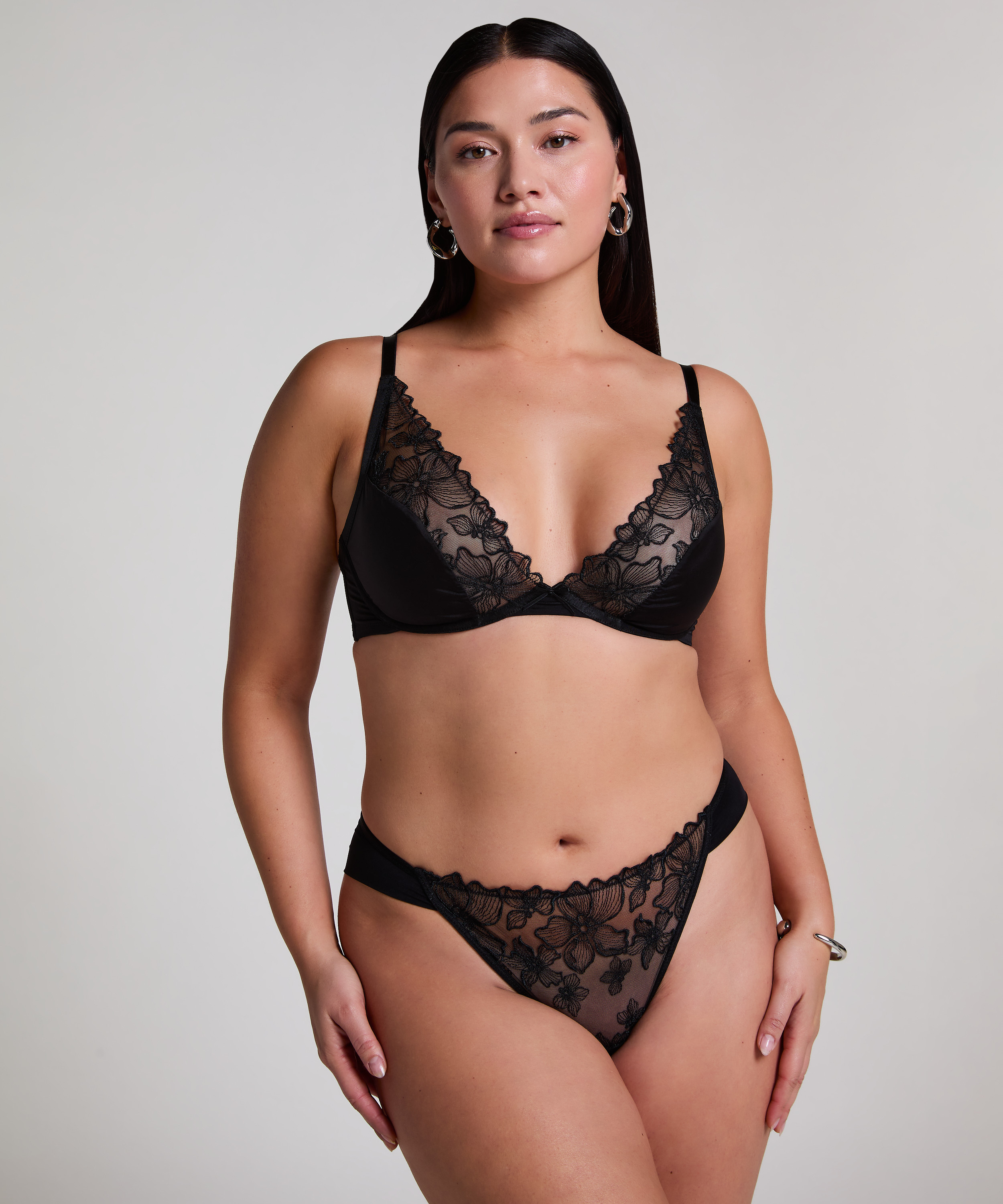 Jemima Brazilian, Black, main