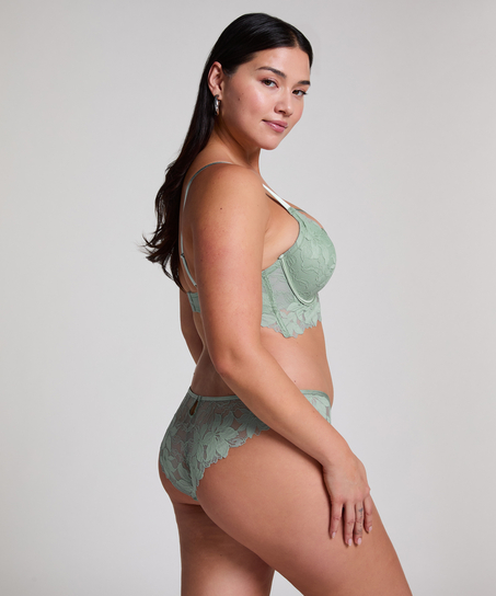 Ingrid Brazilian, Green