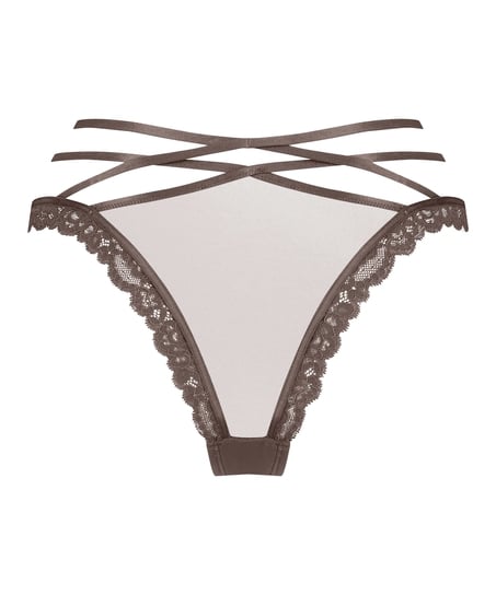 Janine Brazilian, Brown