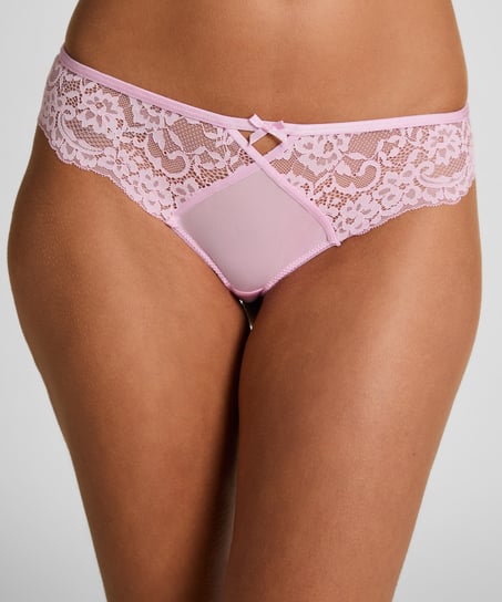 Liloye Cheekini, Pink
