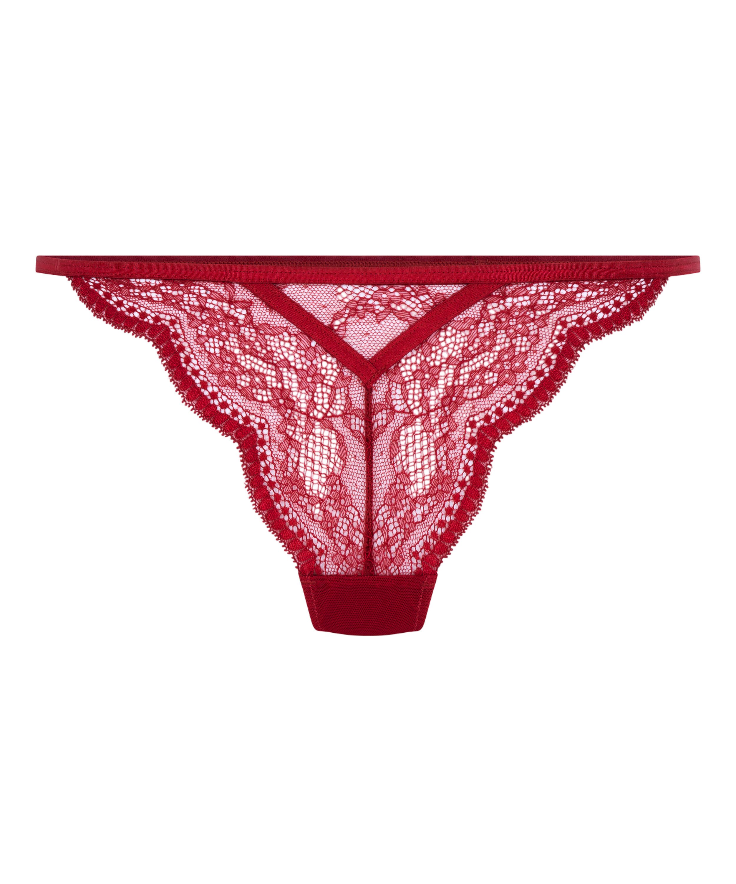 Isabelle Thong, Red