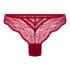 Isabelle Cheekini, Red