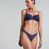 Sunny Thong, Blue