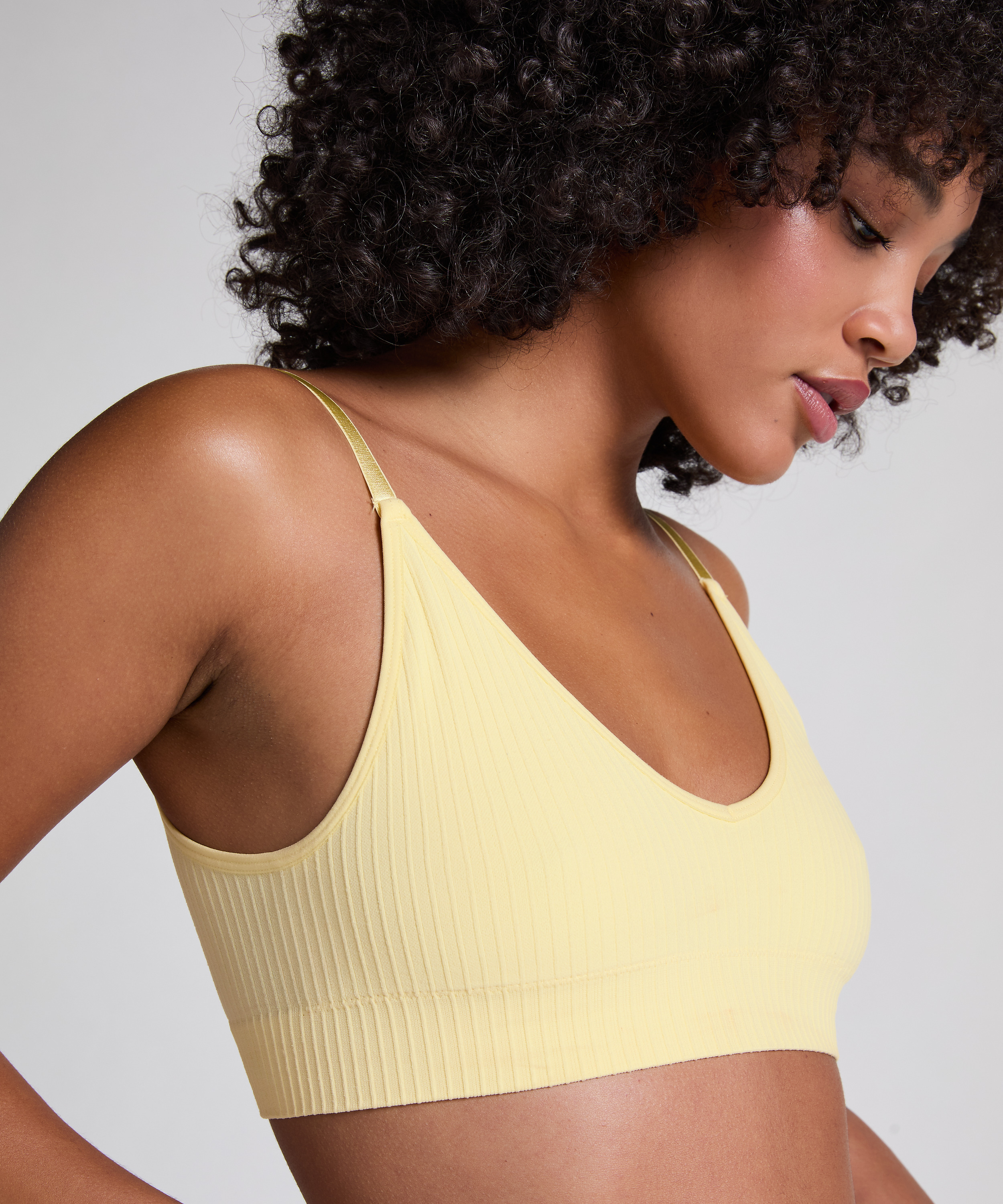 Dianne Bralette, Yellow, main