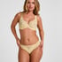 Daisy Thong, Yellow
