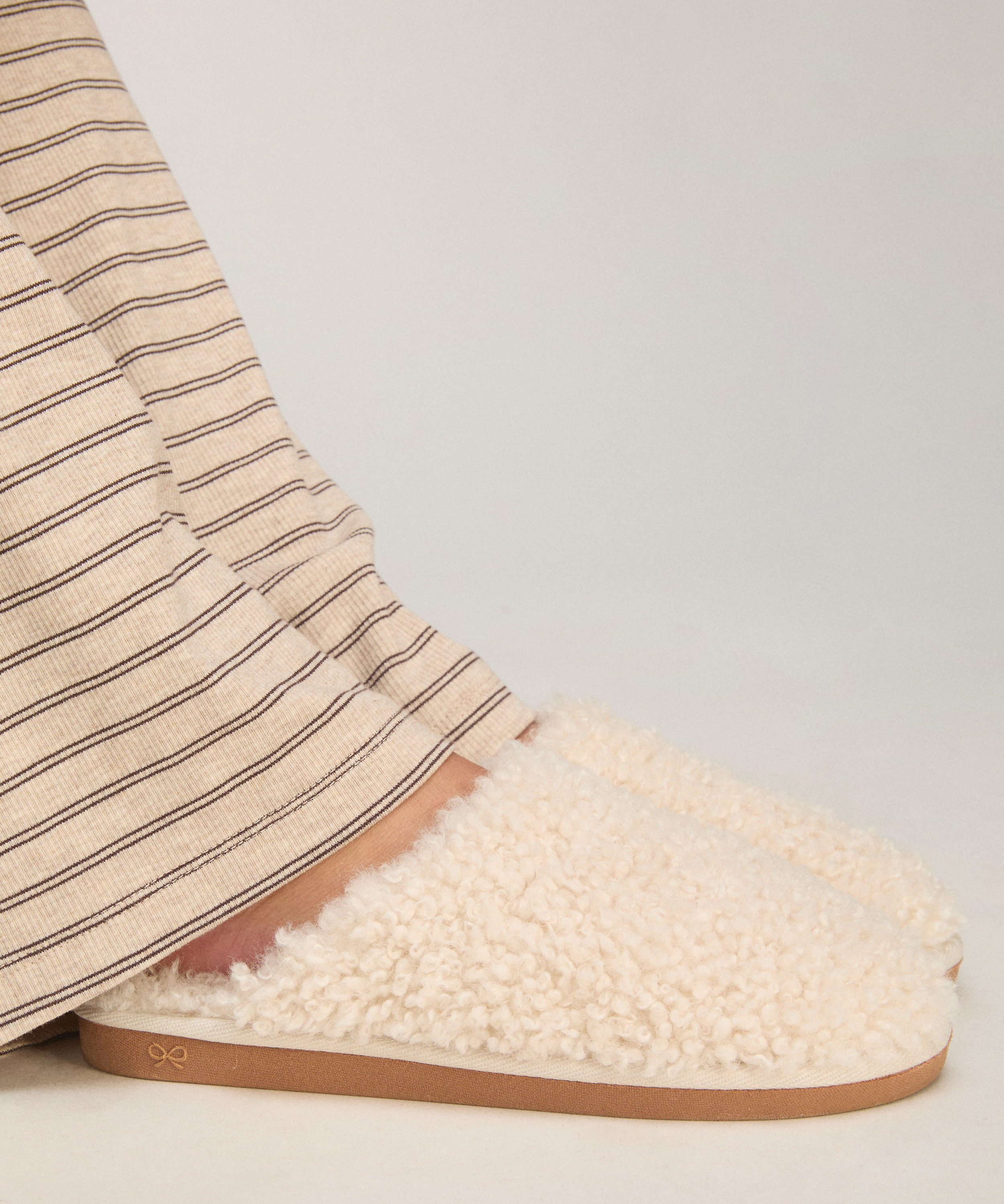 Slipper Curly Fur, White, main