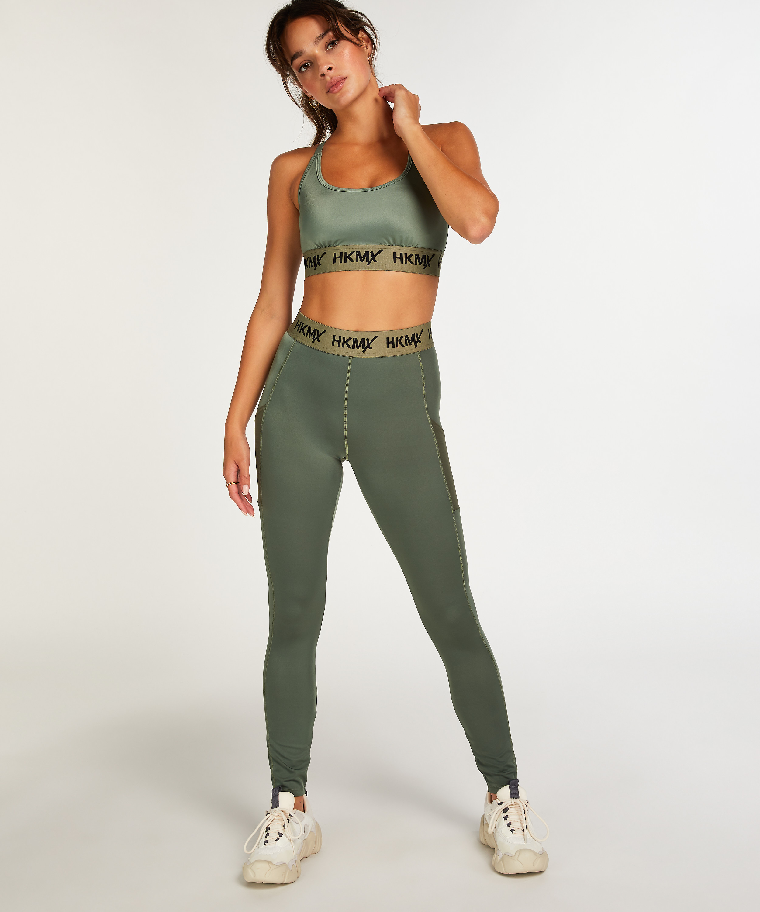 HKMX The Crop Logo Sports Bra Level 1, Green, main