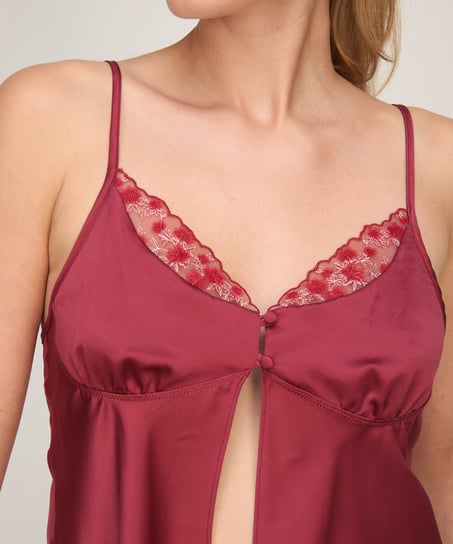 Cami Chloe, Red