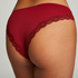 Lola Brazilian, Red
