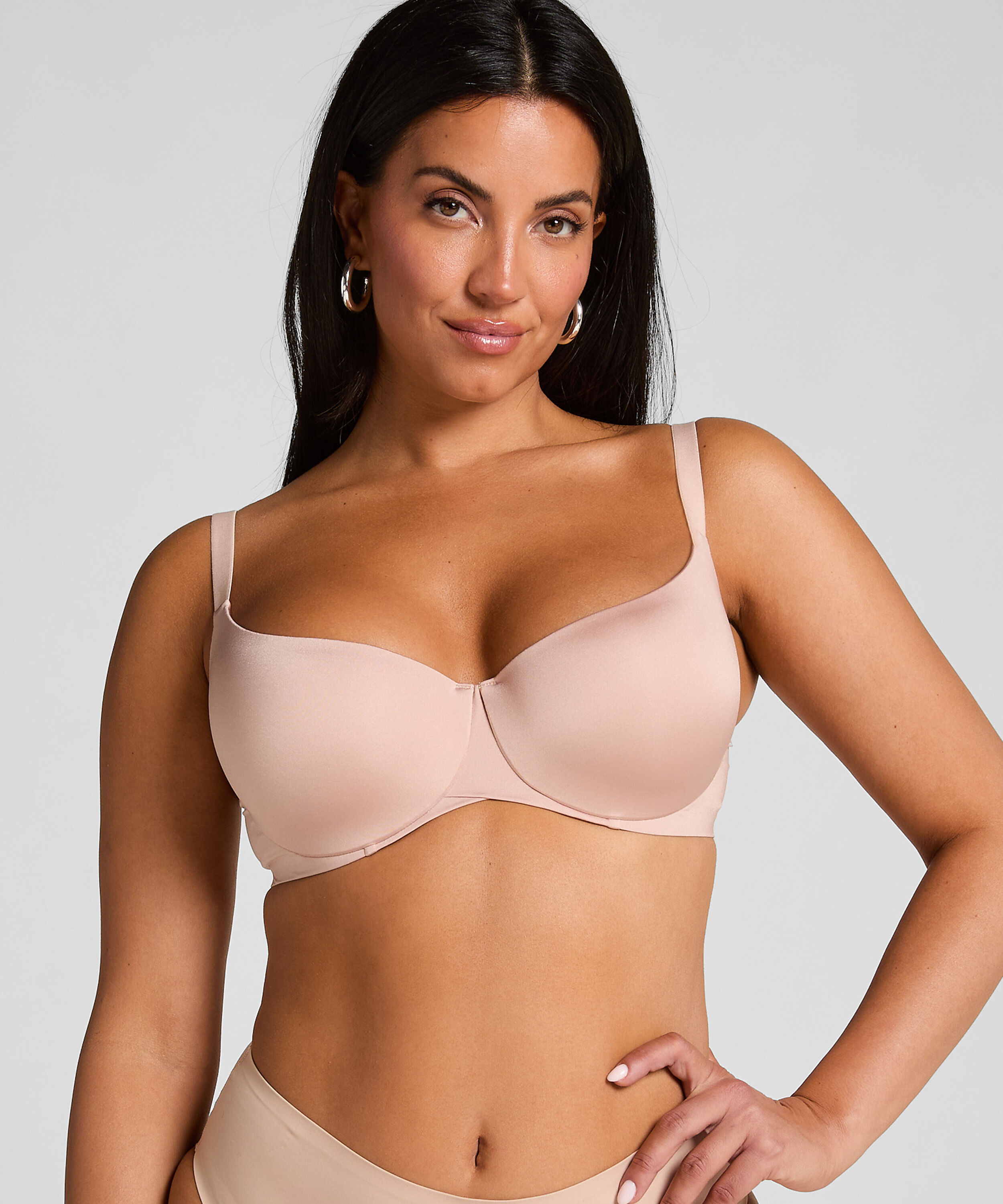 Smooth Padded Underwired Bra, Beige