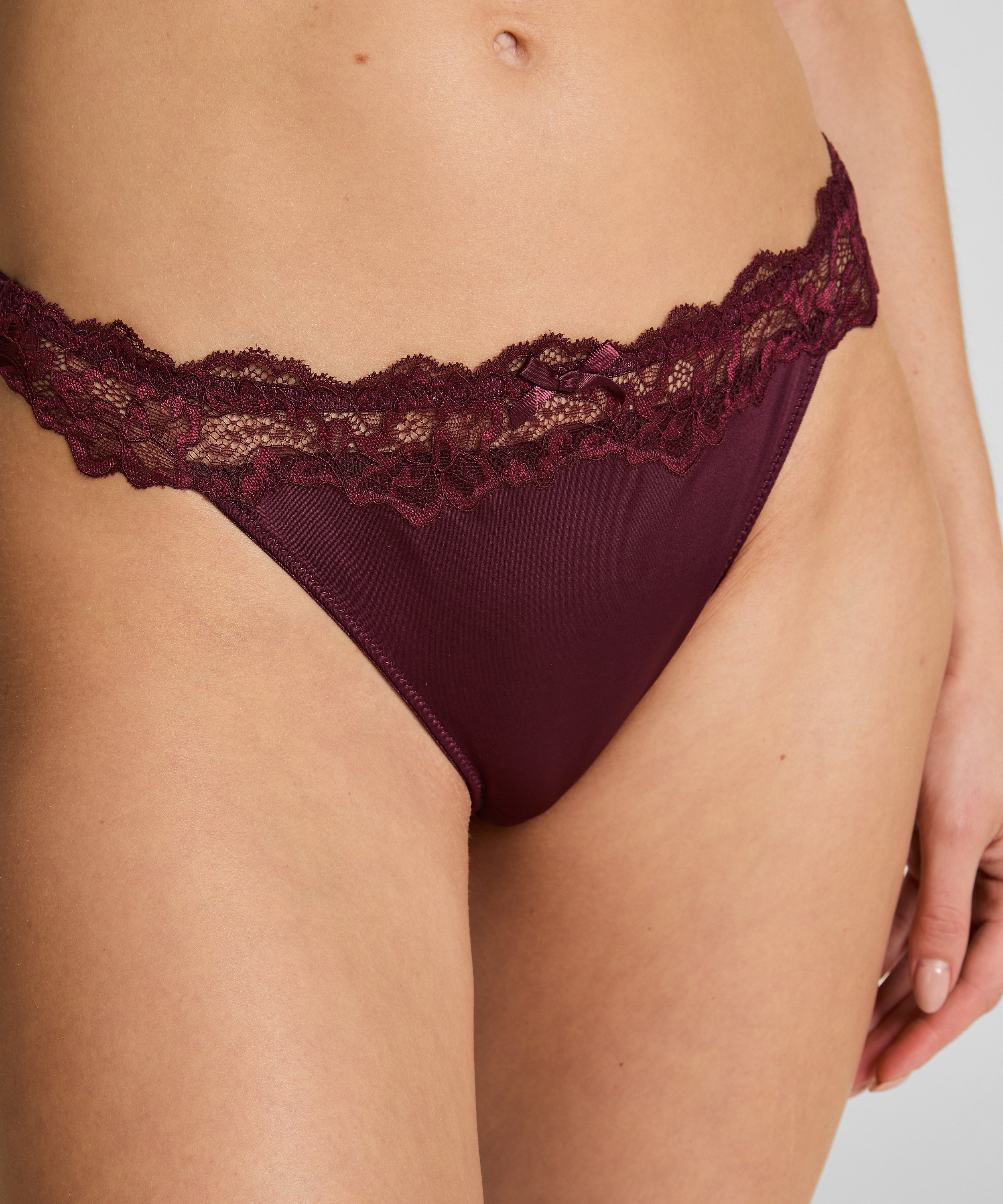 Lace & Shine Thong, Purple, main