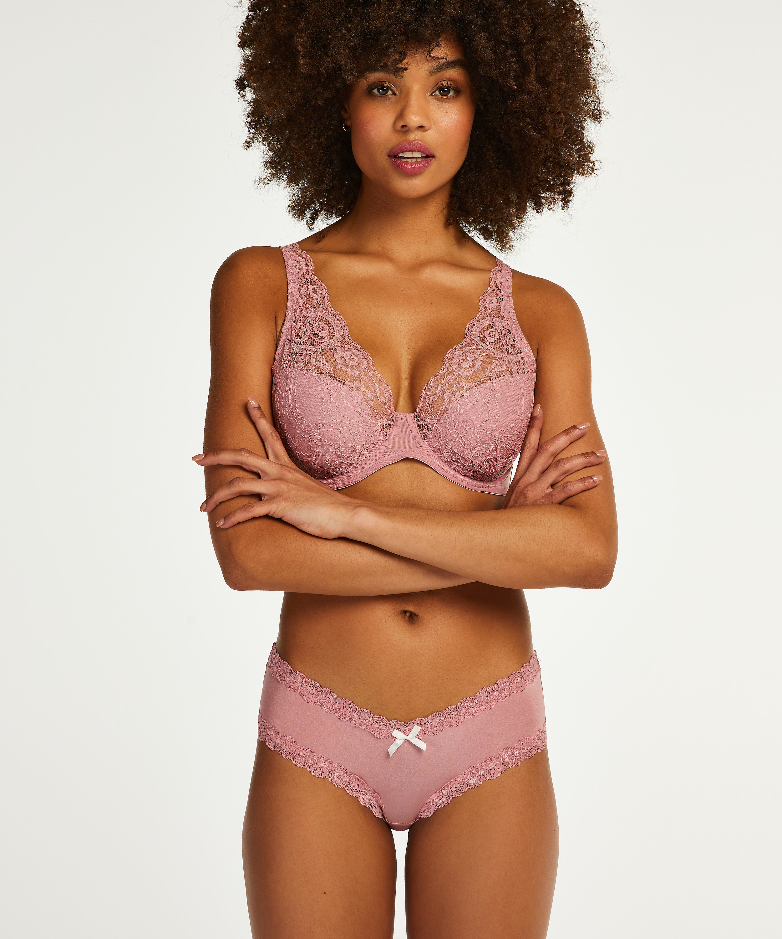 V-Shaped Microfibre Brazilian, Purple, main