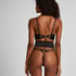 Amel Waspie, Black