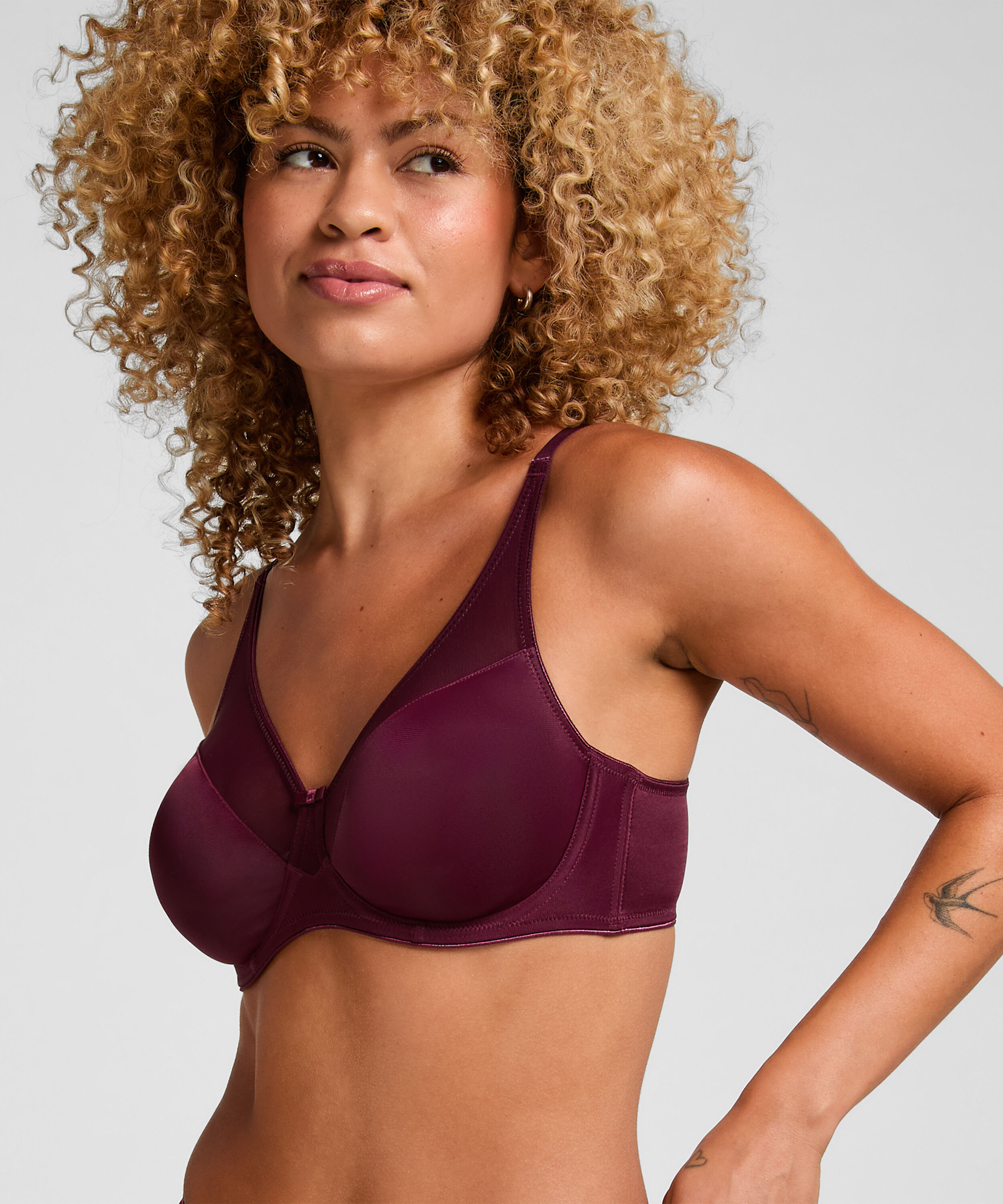 Nina Non-Padded Underwired Minimizer Bra, Red