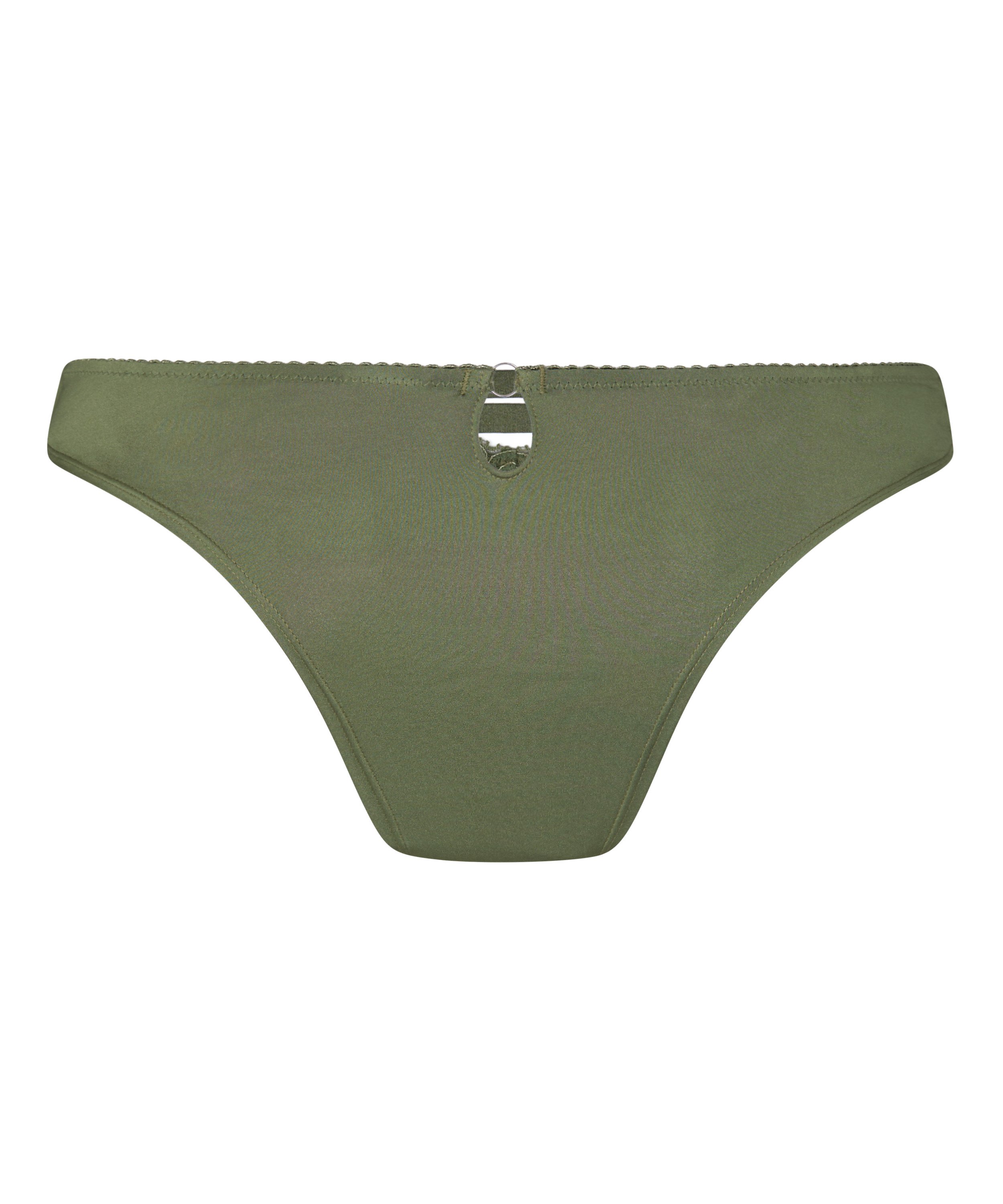 Andrea Brazilian, Green, main