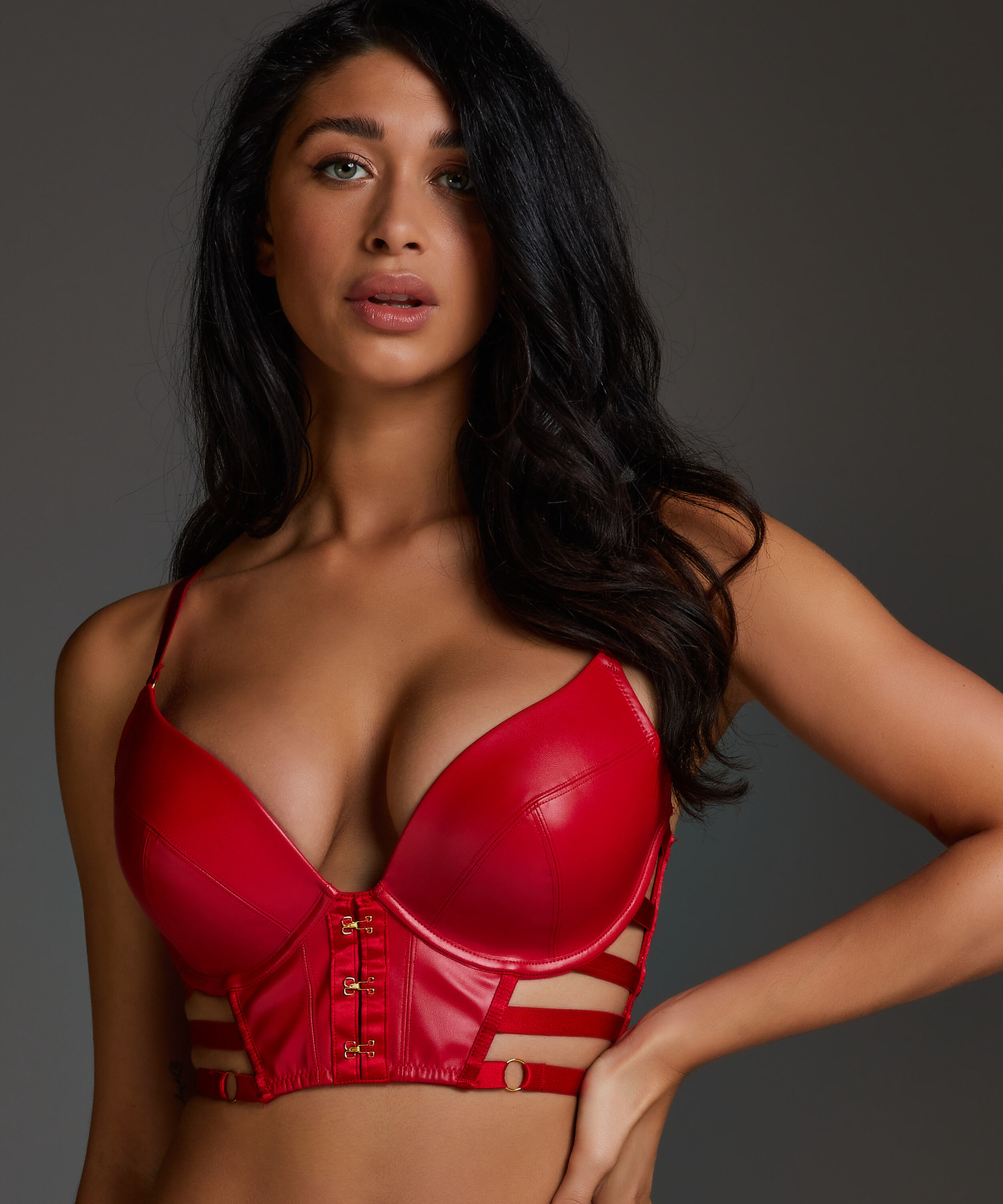 Vicky padded underwired push-up bra, Red