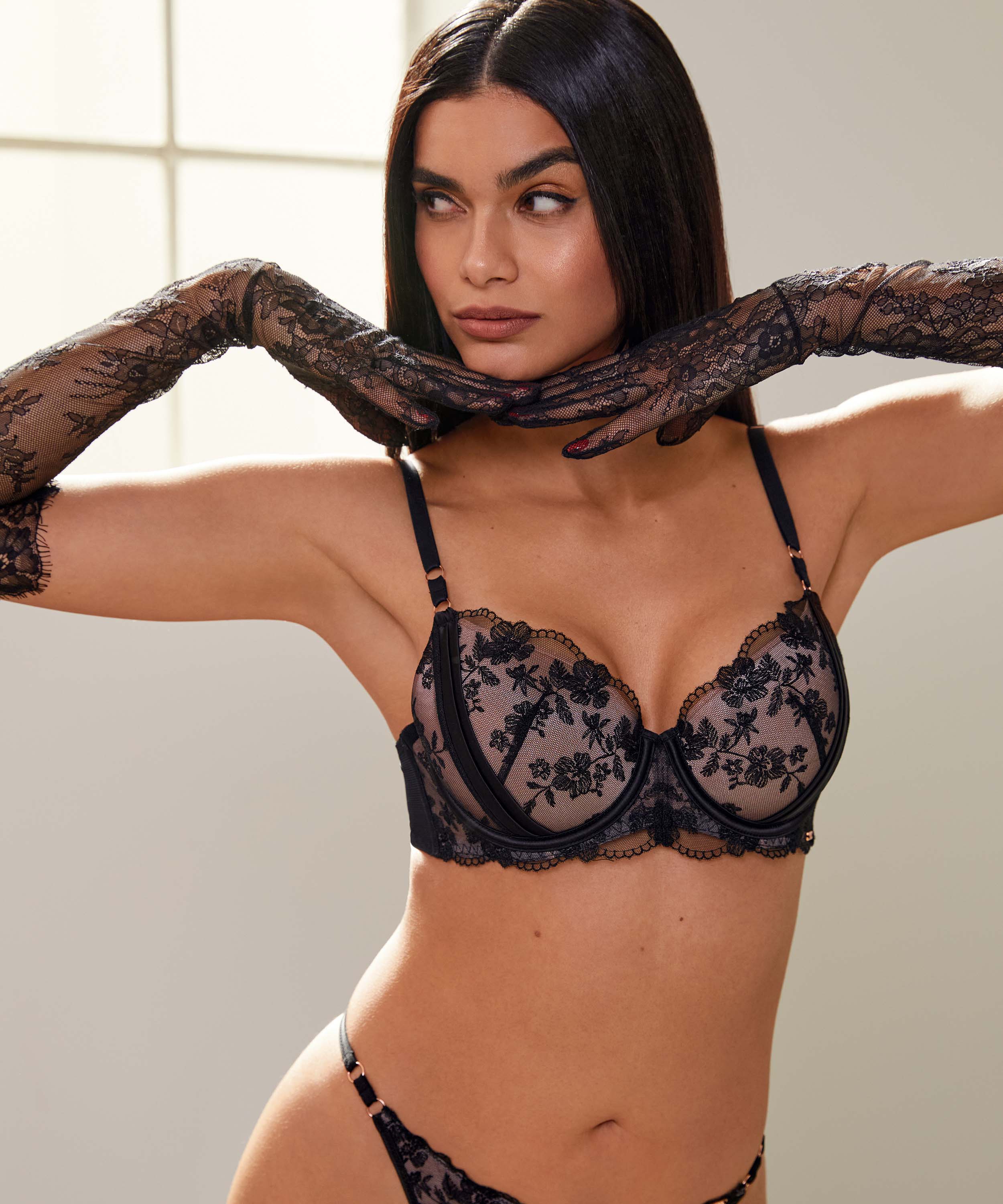 Steph Padded Underwired Bra, Black, main