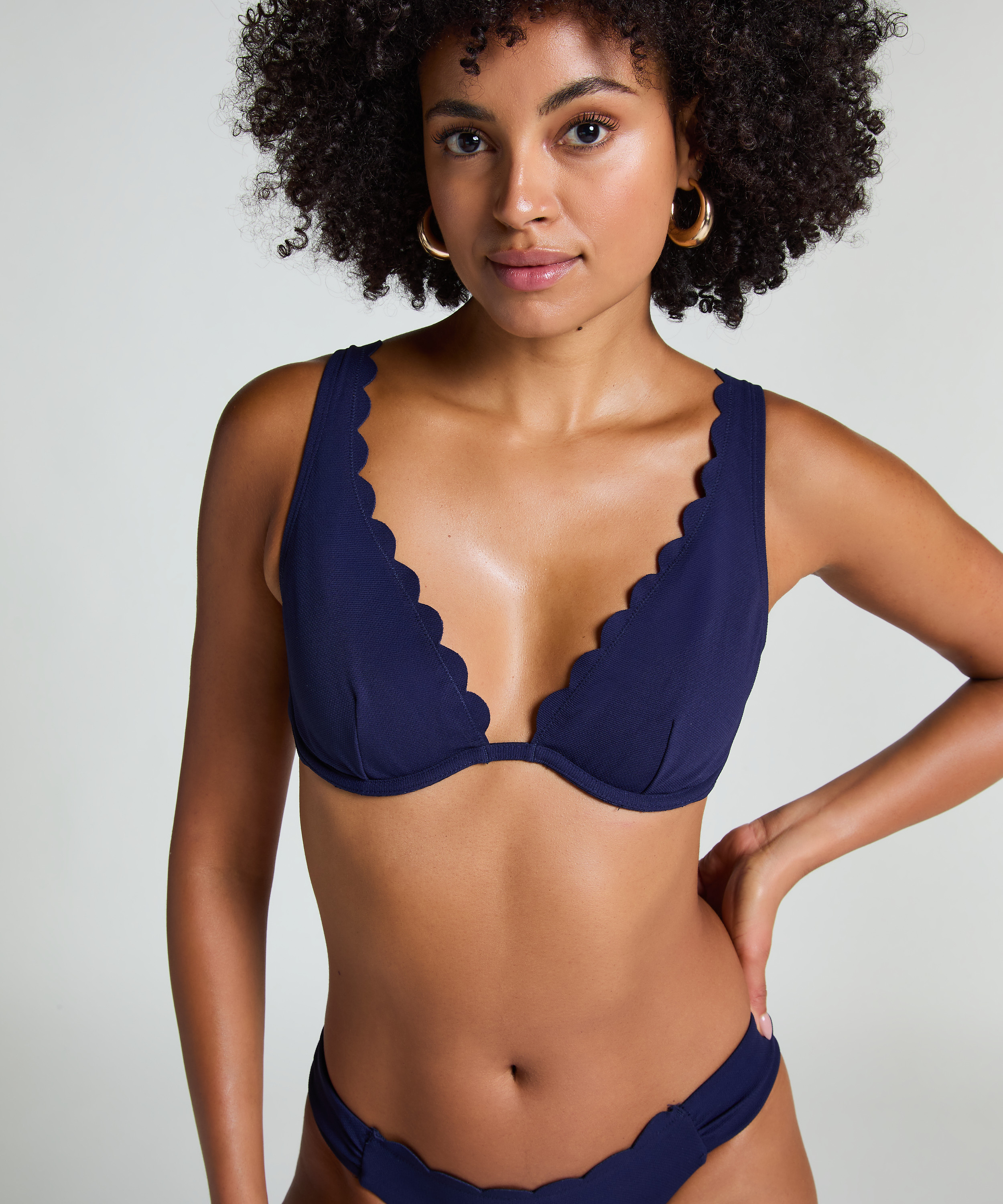 Scallop non-padded underwired bikini top, Blue, main