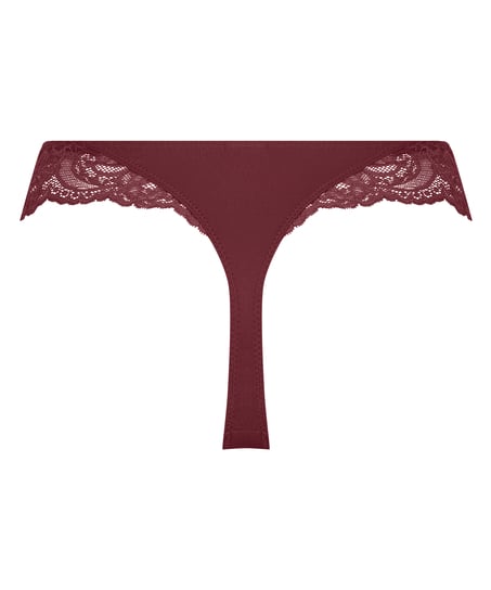 Sophie Thong, Red