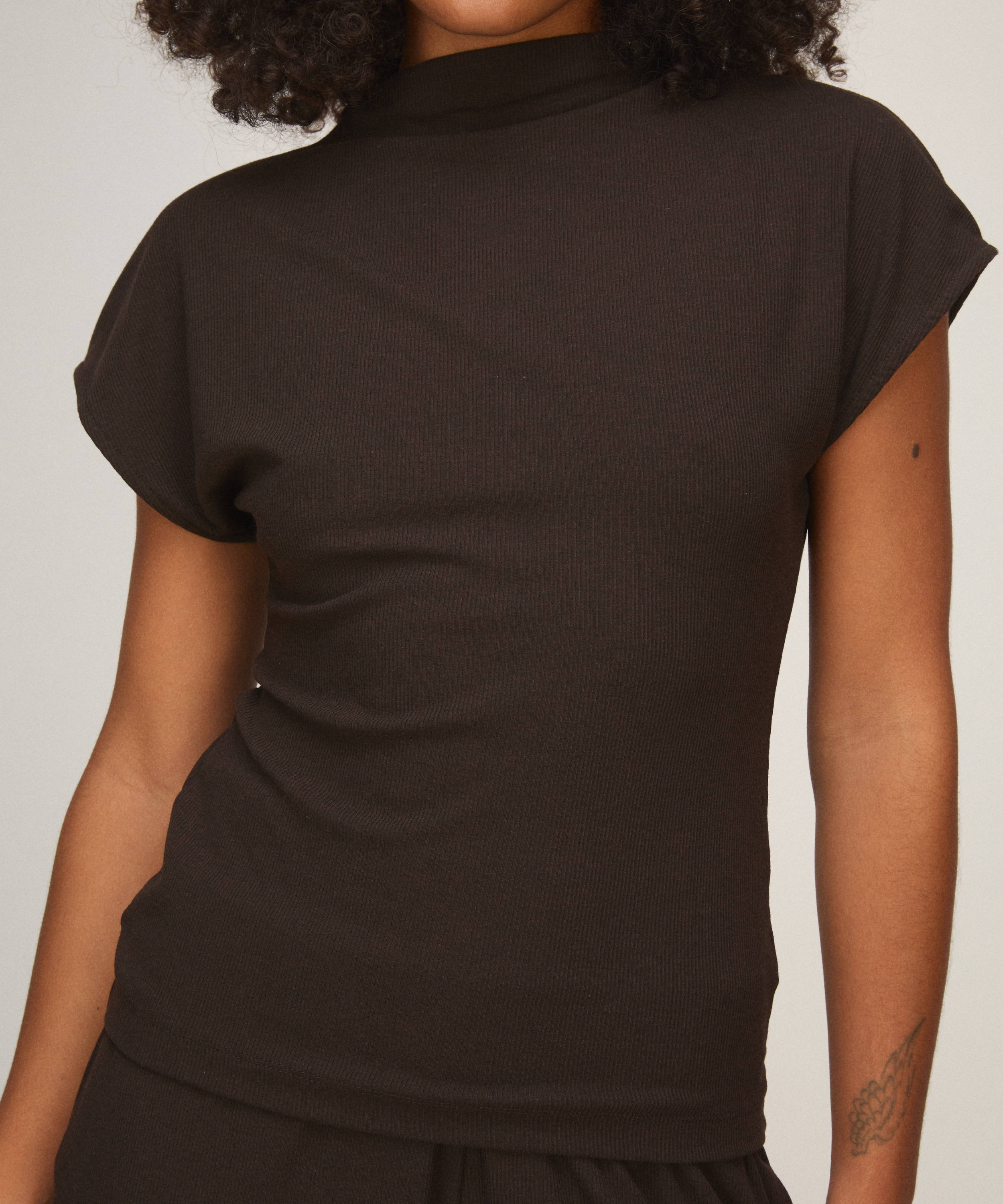 Top Short Sleeves Rib Mockneck, Brown, main