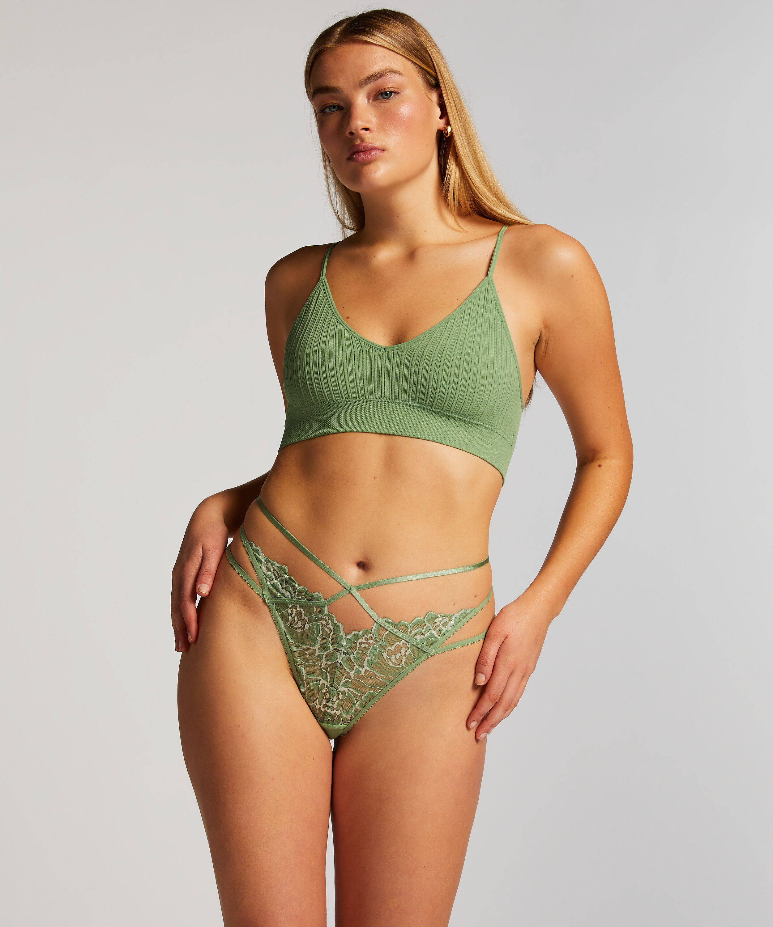 Alexia Thong, Green