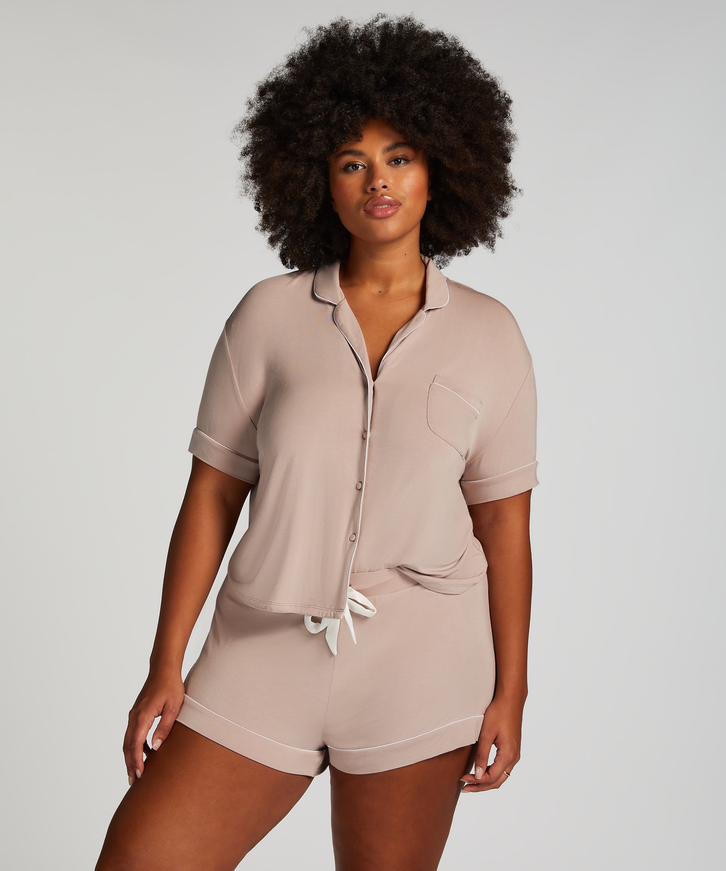 Essential Jersey Short, Beige, main