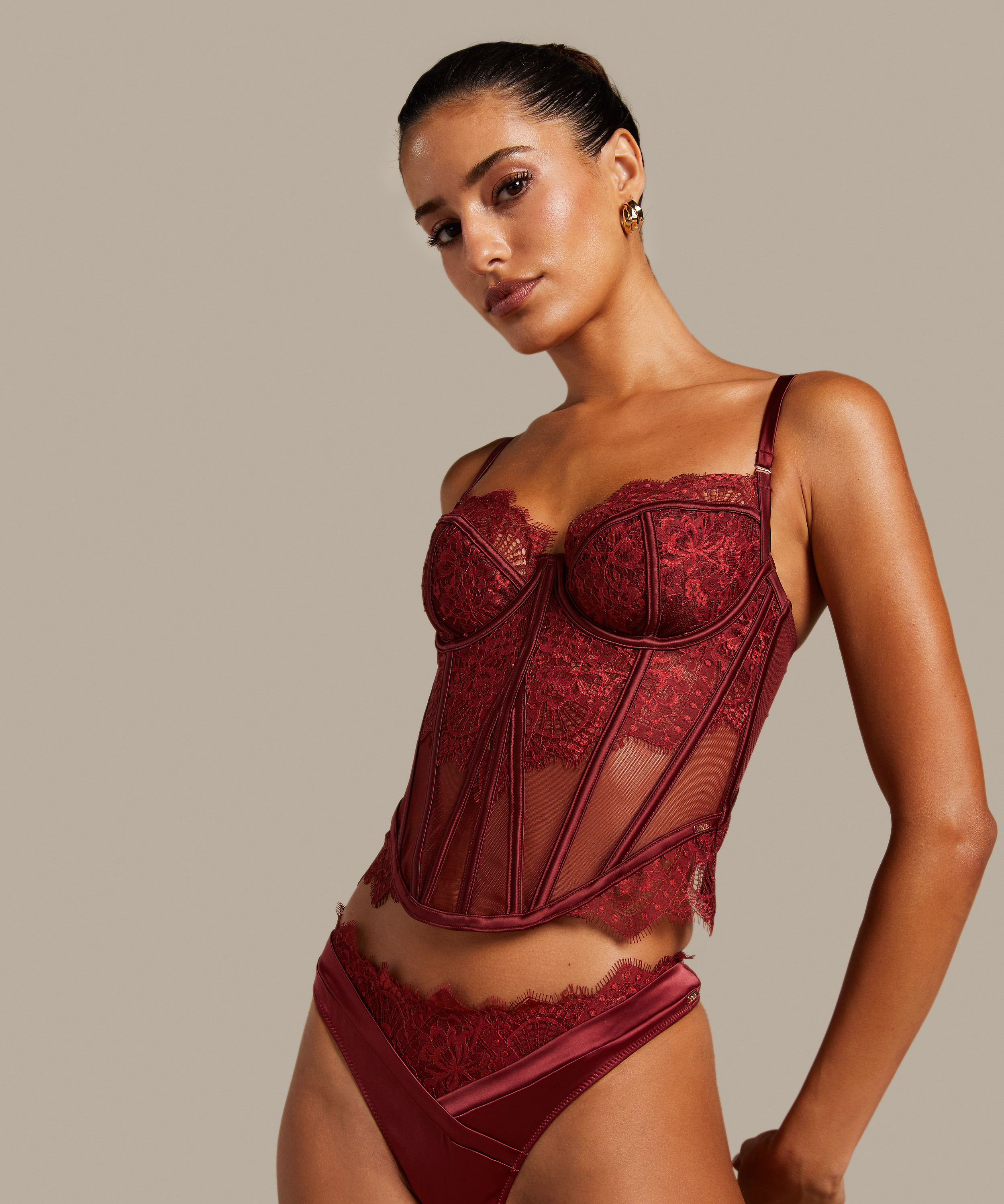 Zoe Bustier, Red, main