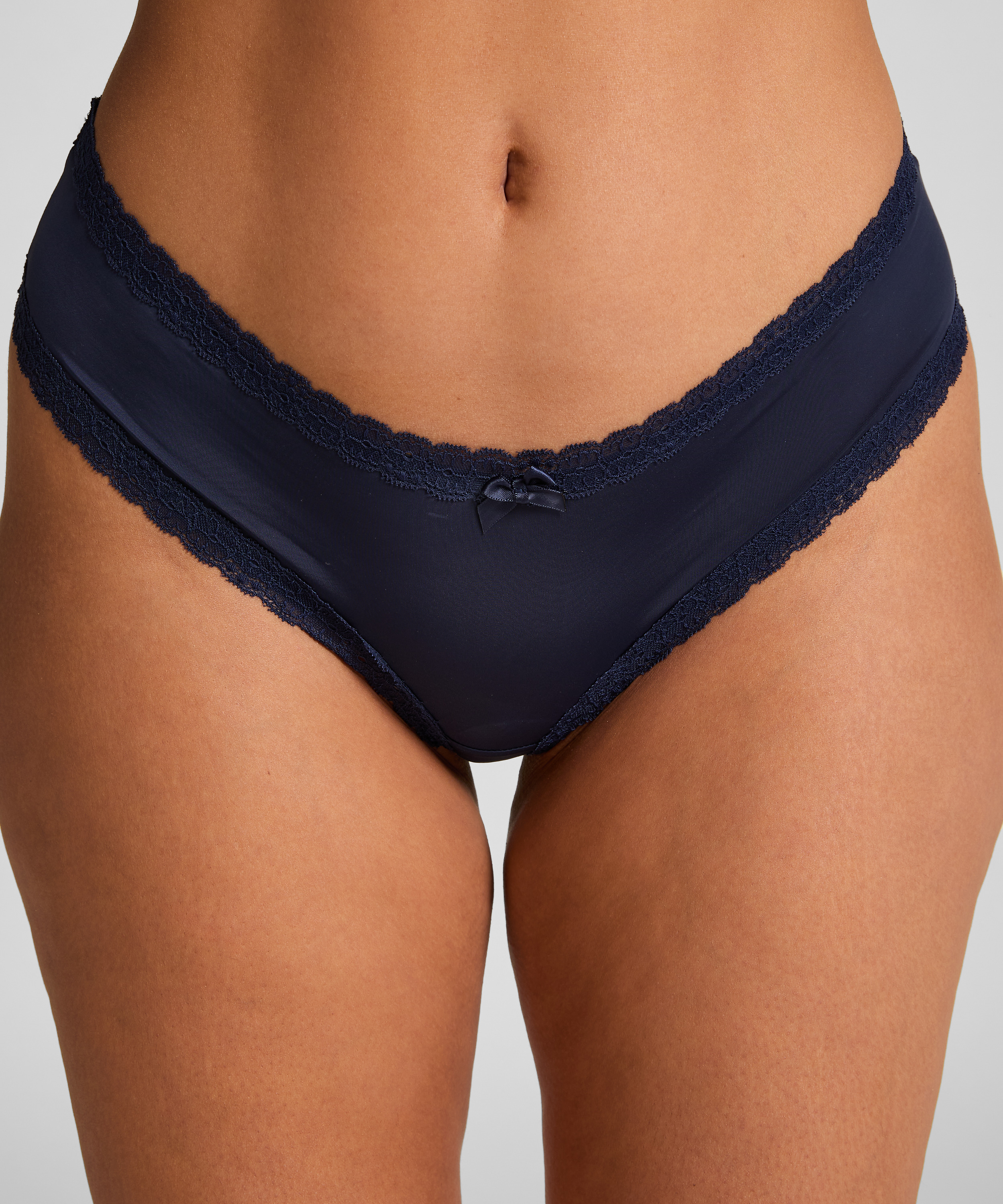 London V-shaped Brazilian, Blue, main