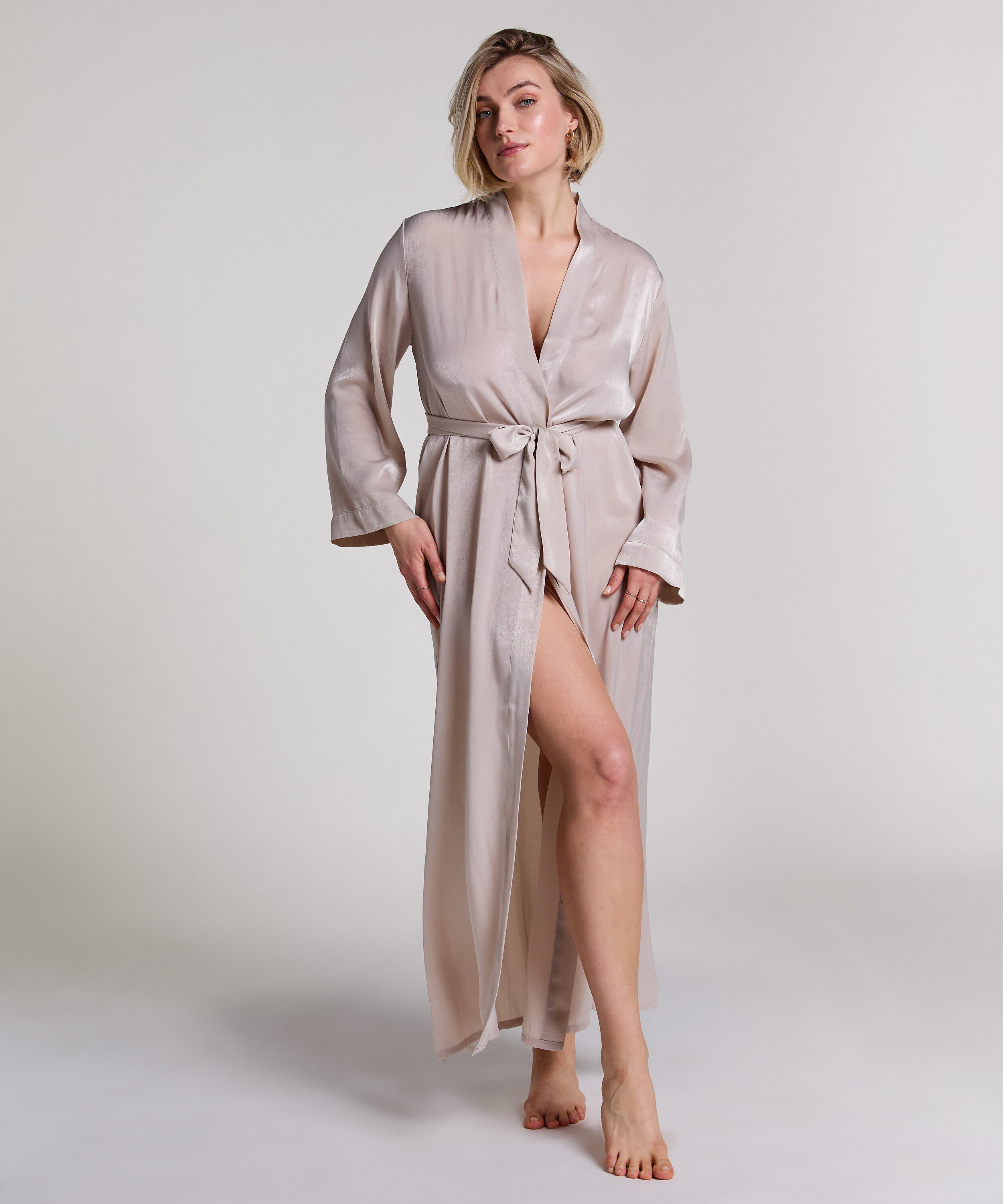 Satin Kimono, Beige