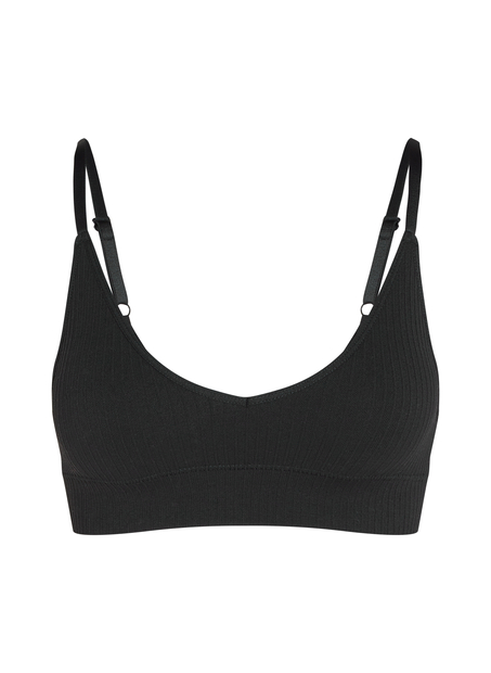 Dianne Bralette, Black