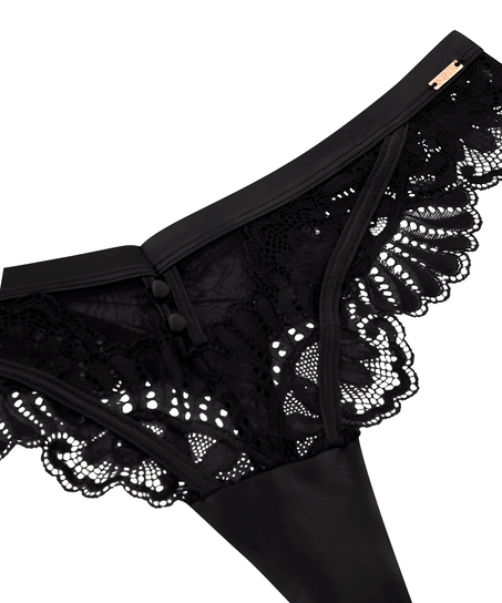 Amelia Thong, Black