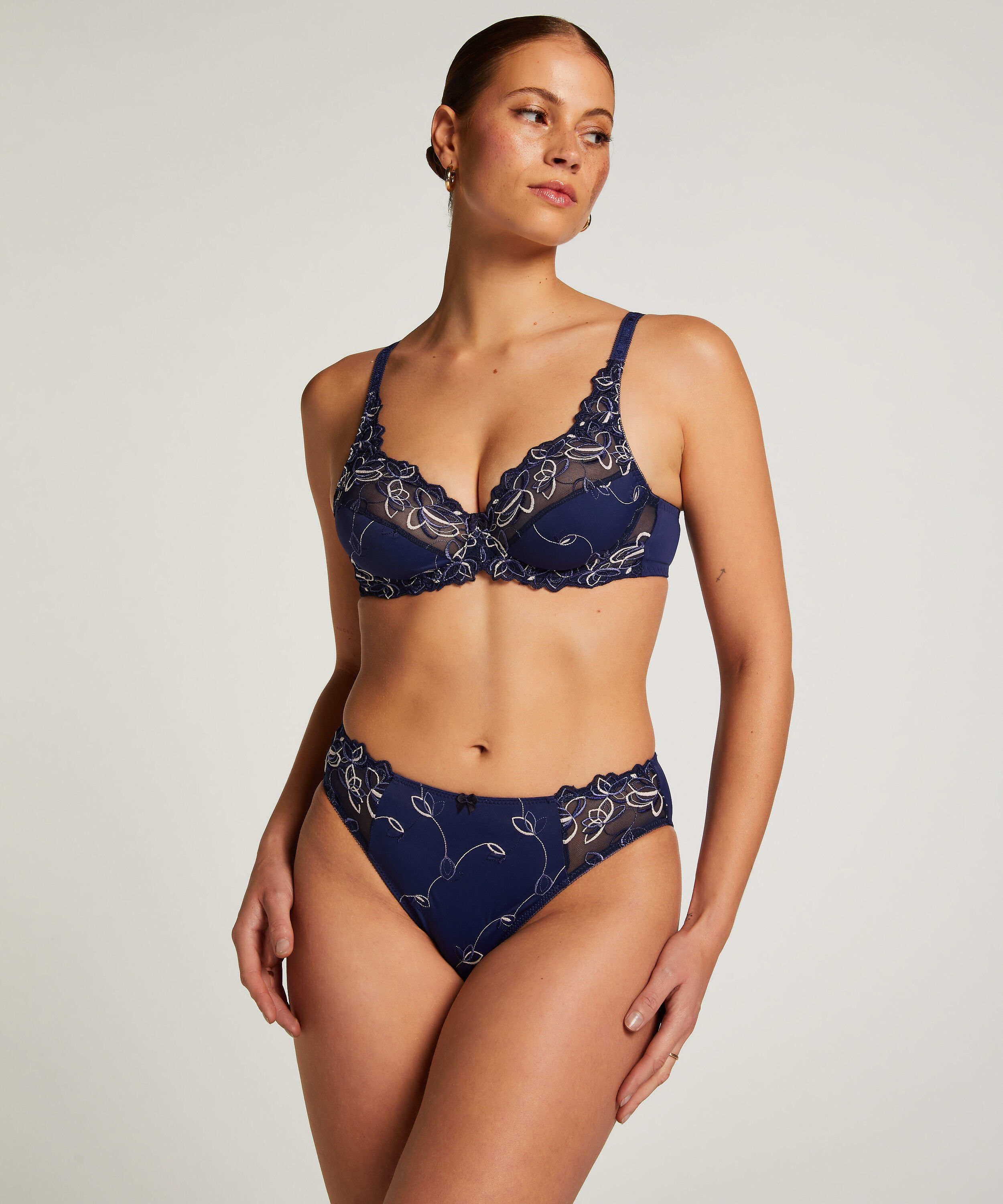 Diva Non-Padded Underwired Bra, Blue