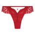 Daisy Thong, Red