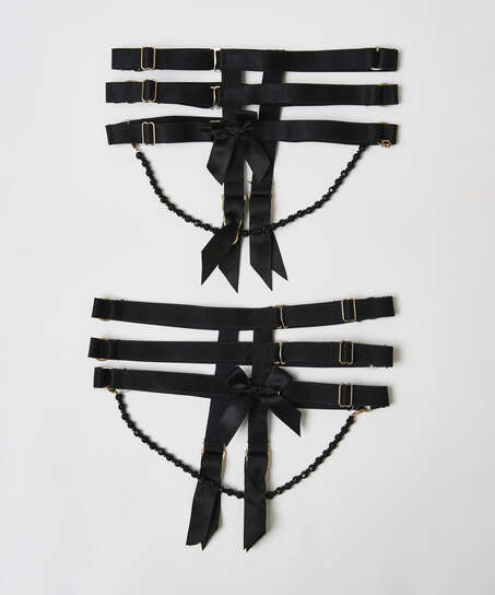 Private Suspender Cuffs, Black