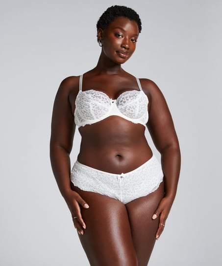 Marine Brazilian, White