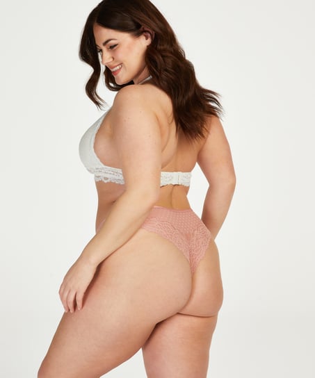 Irene Brazilian, Pink