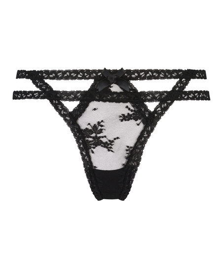 Irina Thong, Black