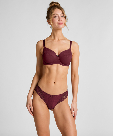 Thong Sophie, Red