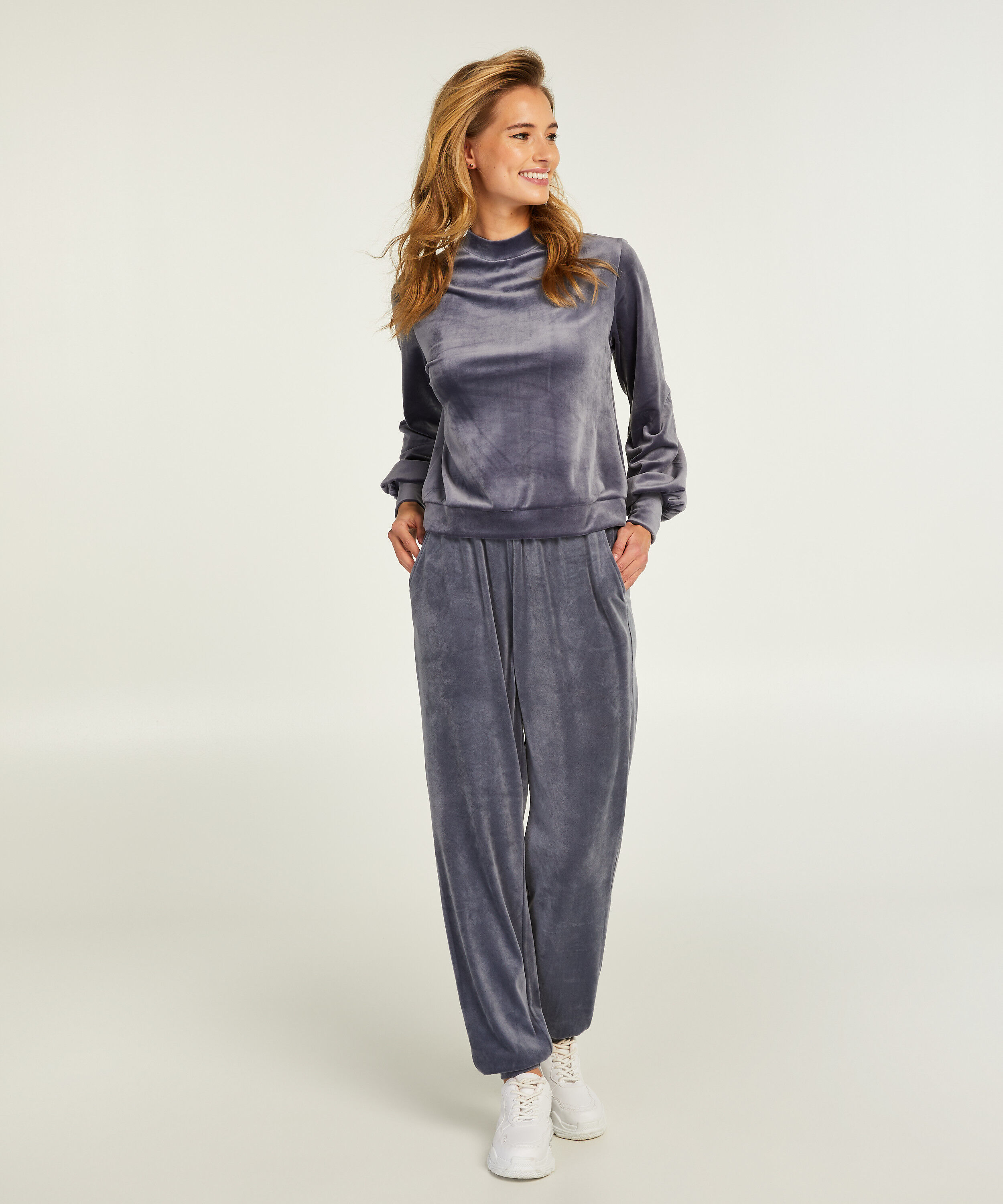 Tall Loosefit Velour Jogging Bottoms 
