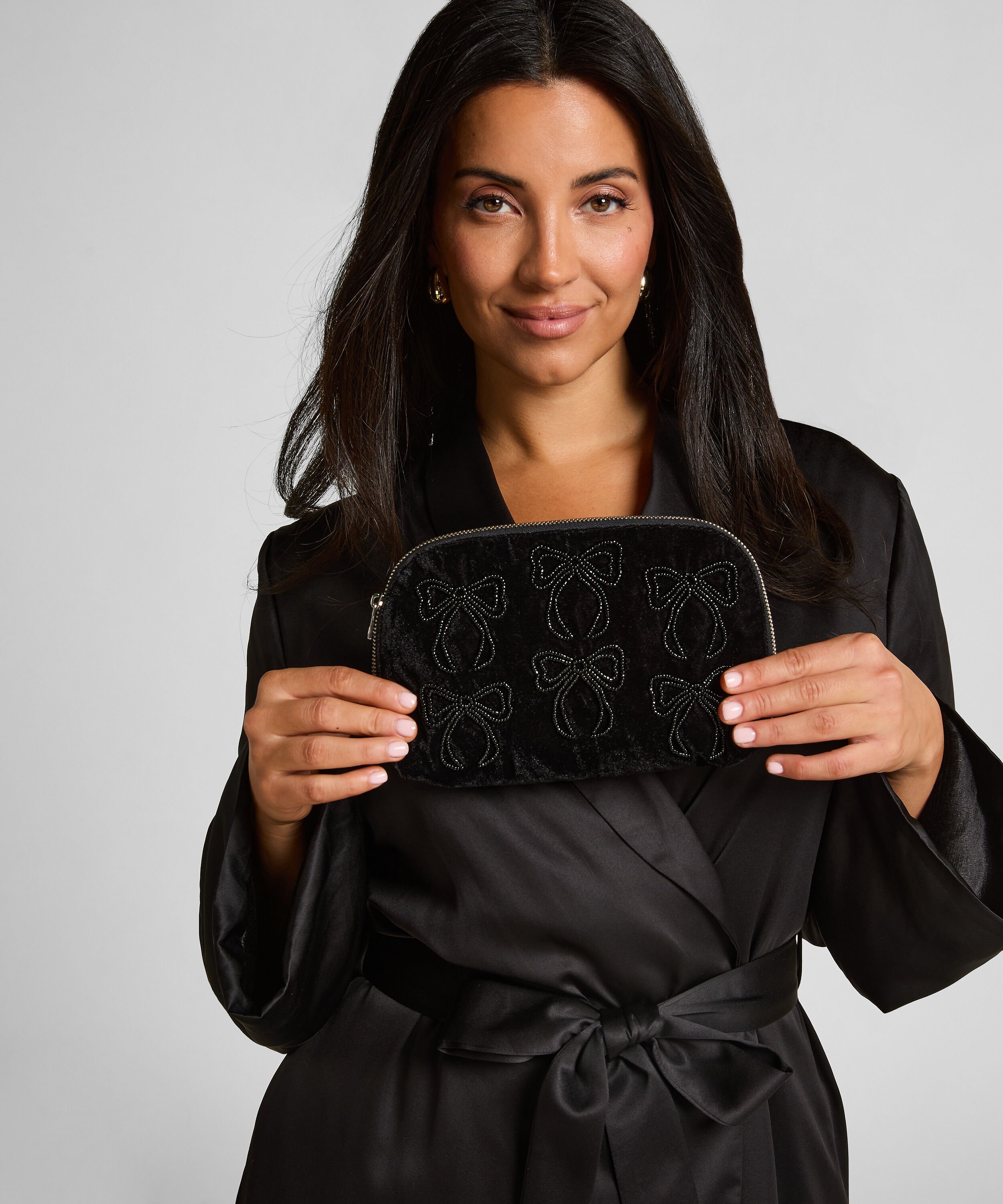 Bow Make-Up Bag, Black