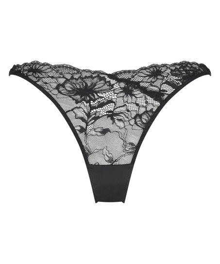 Stormi Cheekini, Black