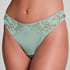 Andrea Thong, Green